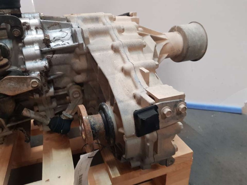 Recambio de caja transfer para nissan terrano/terrano.ii (r20) s (5-ptas.) referencia OEM IAM 33100G2304  