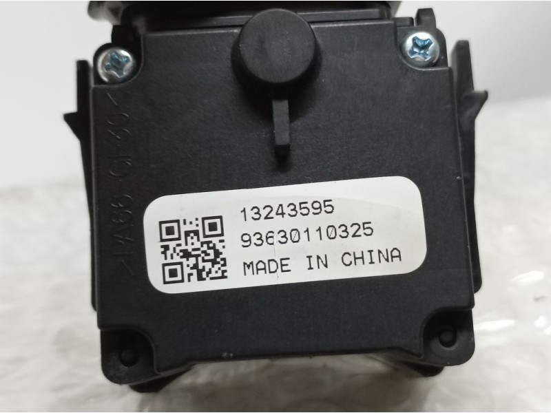 Recambio de mando limpia para chevrolet cruze lt referencia OEM IAM 13243595  
