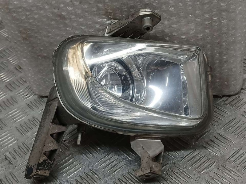 Recambio de faro antiniebla derecho para fiat grande punto (199) 1.4 16v active referencia OEM IAM 0077363859  