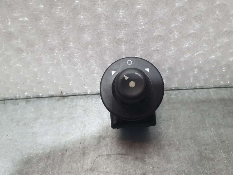 Recambio de mando retrovisor para citroën berlingo station wagon live edition referencia OEM IAM 185526  