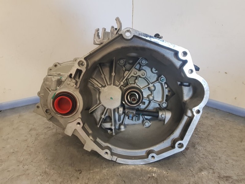 Recambio de caja cambios para hyundai i10 (ac3) essence referencia OEM IAM MM2286AC 131887 5VELOCIDADES