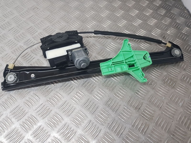 Recambio de elevalunas trasero izquierdo para volkswagen tiguan advance bmt referencia OEM IAM 5NA839461C 5 PINS ELECTRICO