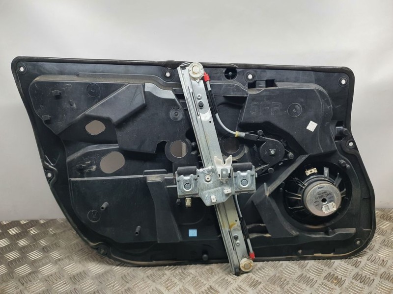 Recambio de elevalunas delantero derecho para ford fiesta (ccn) trend referencia OEM IAM SIN REF  ELECTRICO