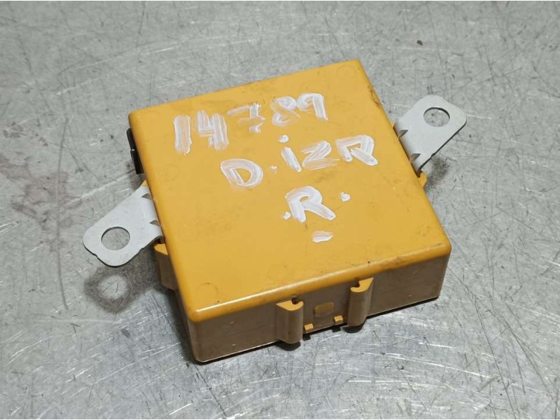 Recambio de modulo electronico para lexus rx 400h referencia OEM IAM 8943048030 61519000 