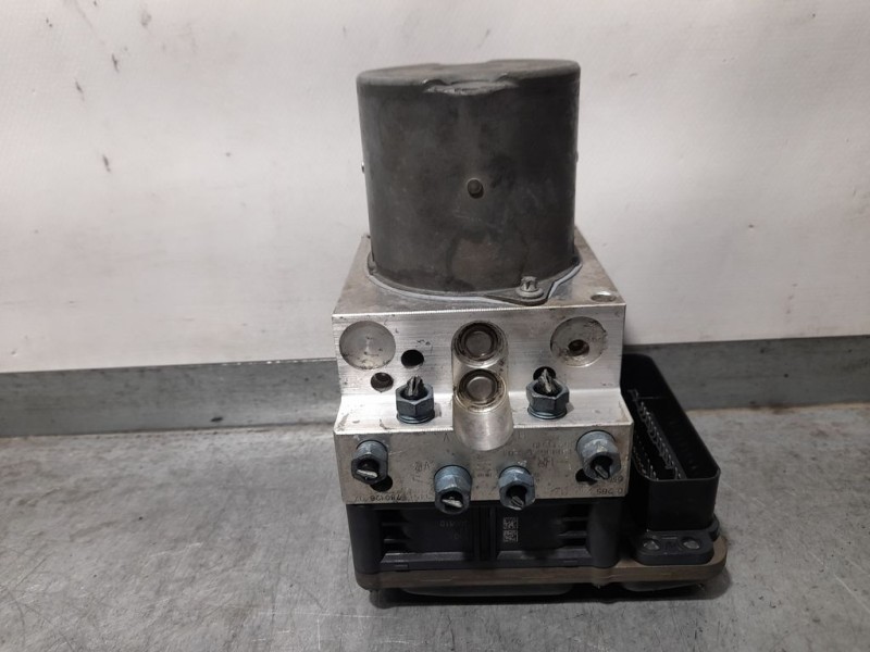 Recambio de abs para bmw x6 (e71) xdrive40d referencia OEM IAM 679828401  