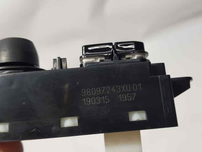 Recambio de mando radio para peugeot 2008 (--.2013) signature referencia OEM IAM 98097243XU 1903151957 