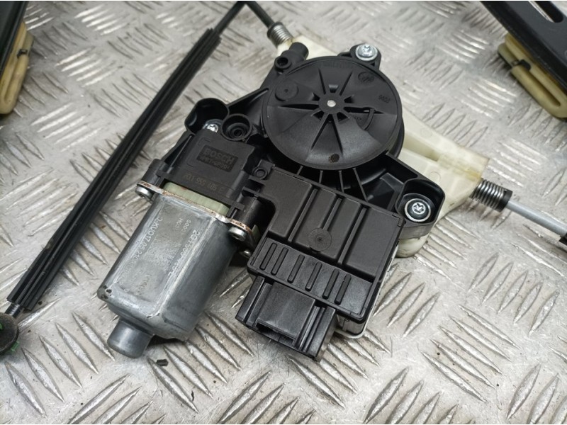 Recambio de elevalunas delantero izquierdo para seat arona style go referencia OEM IAM 6F9837461C  ELECTRICO