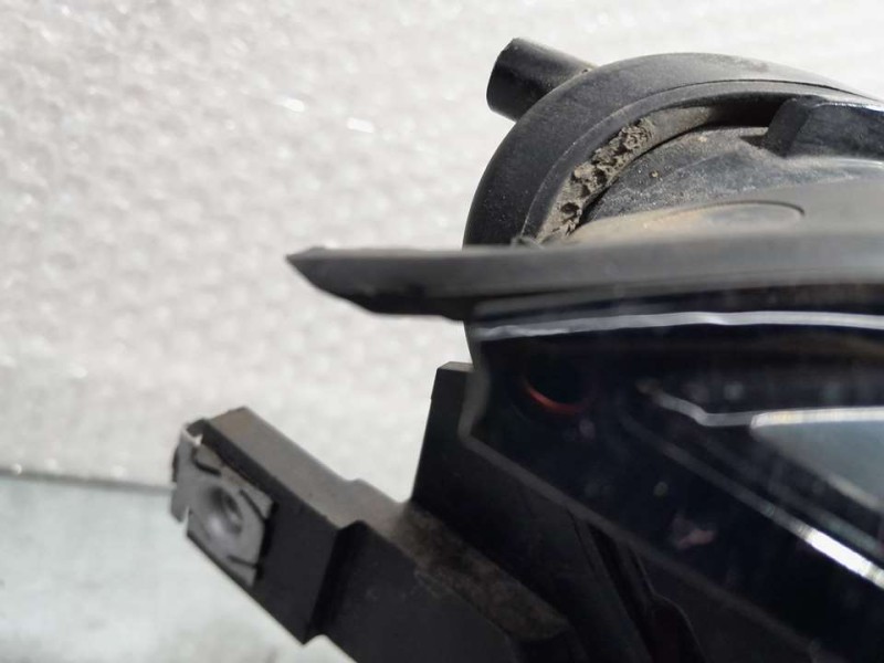 Recambio de faro derecho para volkswagen tiguan advance bmt referencia OEM IAM 5NB941082C  TOCADO