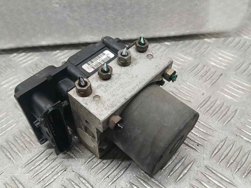 Recambio de abs para renault scenic ii confort authentique referencia OEM IAM 8200038695 0265231300 BOSCH