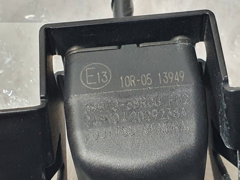 Recambio de camara vision trasera para ssangyong tivoli referencia OEM IAM 3997068R00  