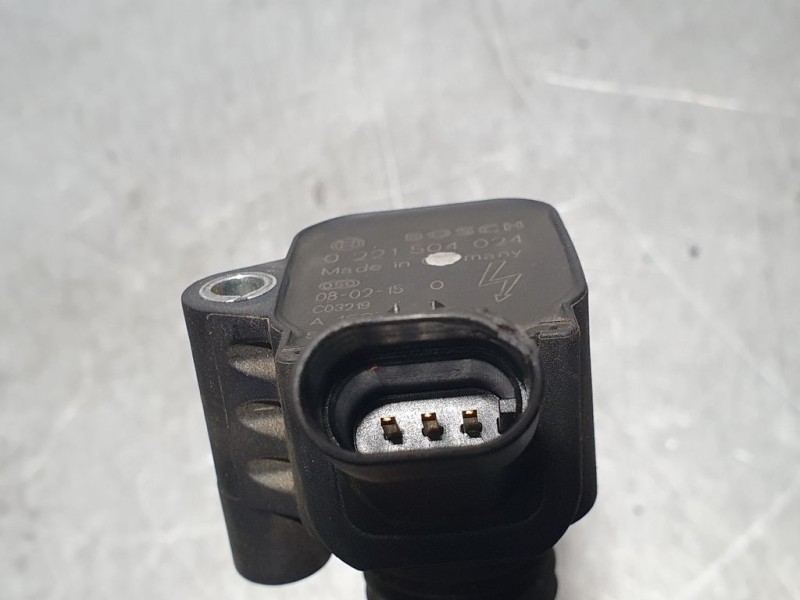 Recambio de bobina encendido para fiat bravo (198) 1.4 16v t jet active referencia OEM IAM 55213613 0221504024 BOSCH
