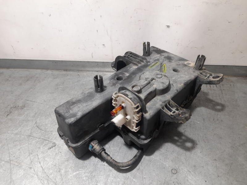 Recambio de deposito aditivo para peugeot boxer furgón gran volumen 335 l3h3 pro bluehdi 140 stop&start referencia OEM IAM 98066