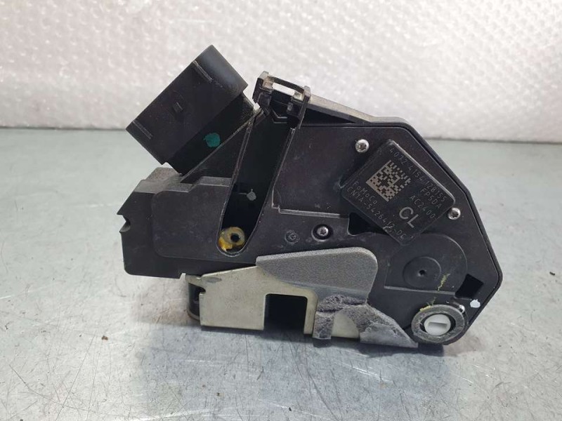 Recambio de cerradura puerta trasera derecha para ford ecosport titanium referencia OEM IAM CN15A264A26DD 40924148 4 PINES