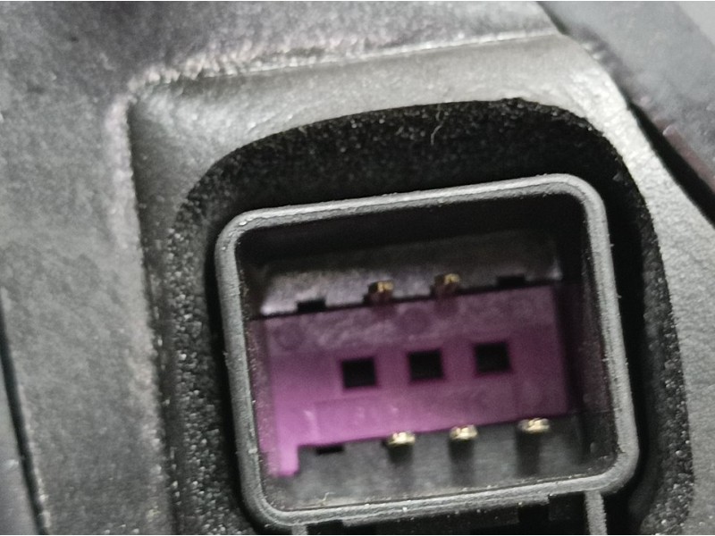 Recambio de retrovisor derecho para chevrolet cruze hatchback ls+ referencia OEM IAM 42456937  ELECTRICO 5 PINS