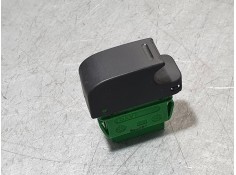 MANDO ELEVALUNAS DELANTERO DERECHO 848100HC1CA 