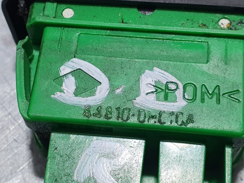 Recambio de mando elevalunas delantero derecho para citroën c1 attraction referencia OEM IAM 848100HC1CA  