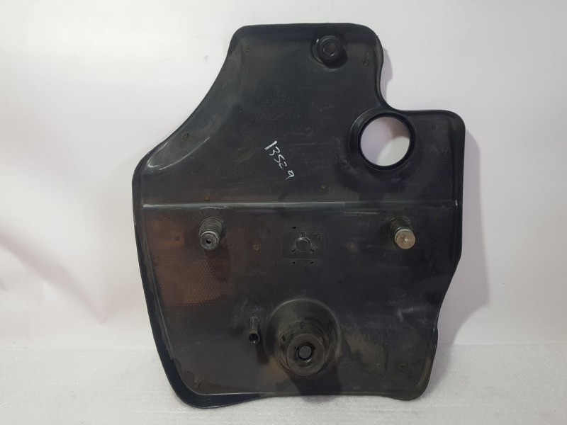 Recambio de tapa motor para skoda octavia berlina (1u2) elegance referencia OEM IAM 038103935A  