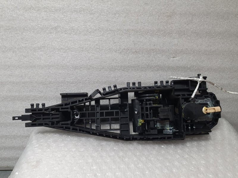 Recambio de maneta exterior delantera izquierda para jeep cherokee kl longitude referencia OEM IAM 68084837  