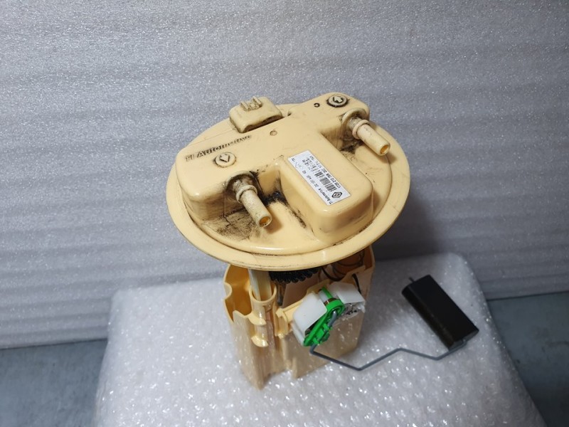 Recambio de aforador para renault clio iv societé referencia OEM IAM 172021275R  