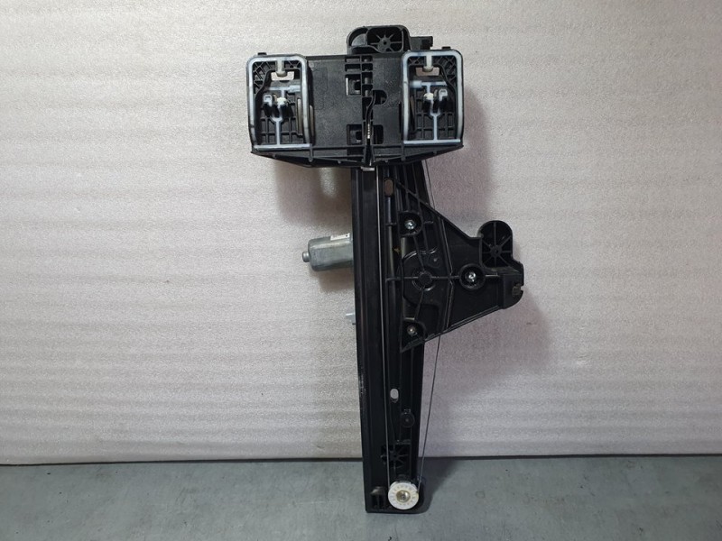 Recambio de elevalunas trasero derecho para opel corsa f edition referencia OEM IAM 9829045580 9829045580 ELECTRICO 6 PINES