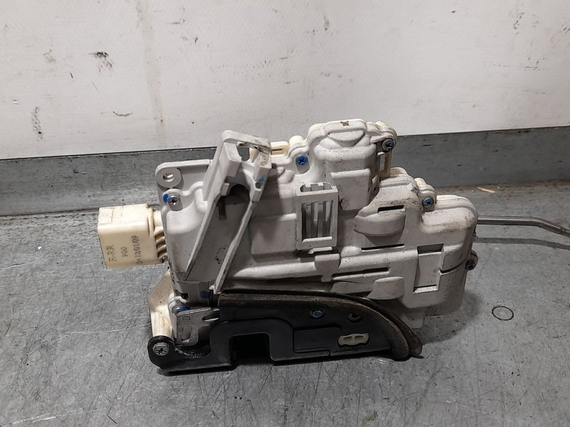 Recambio de cerradura puerta delantera derecha para seat exeo berlina (3r2) reference referencia OEM IAM 8E1837016AB  7 PINES