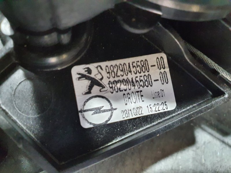 Recambio de elevalunas trasero derecho para opel corsa f edition referencia OEM IAM 9829045580 9829045580 ELECTRICO 6 PINES