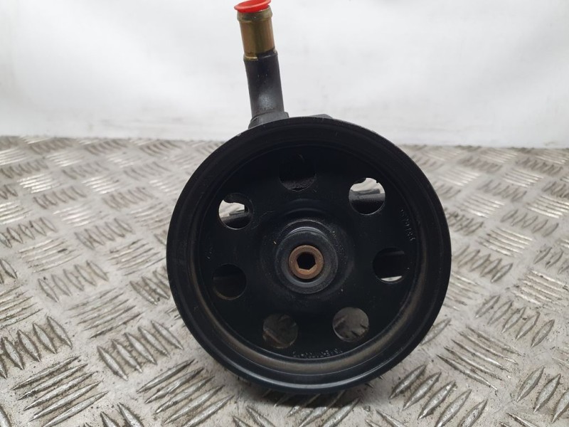 Recambio de bomba direccion para ford focus berlina (cak) ambiente referencia OEM IAM SIN REF  