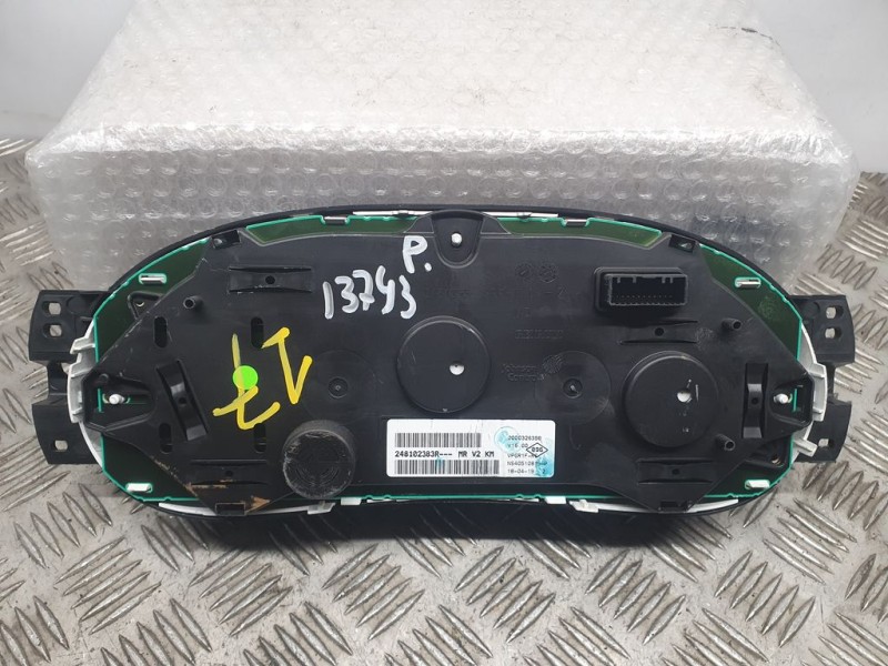 Recambio de cuadro instrumentos para dacia sandero stepway referencia OEM IAM 248102383R  