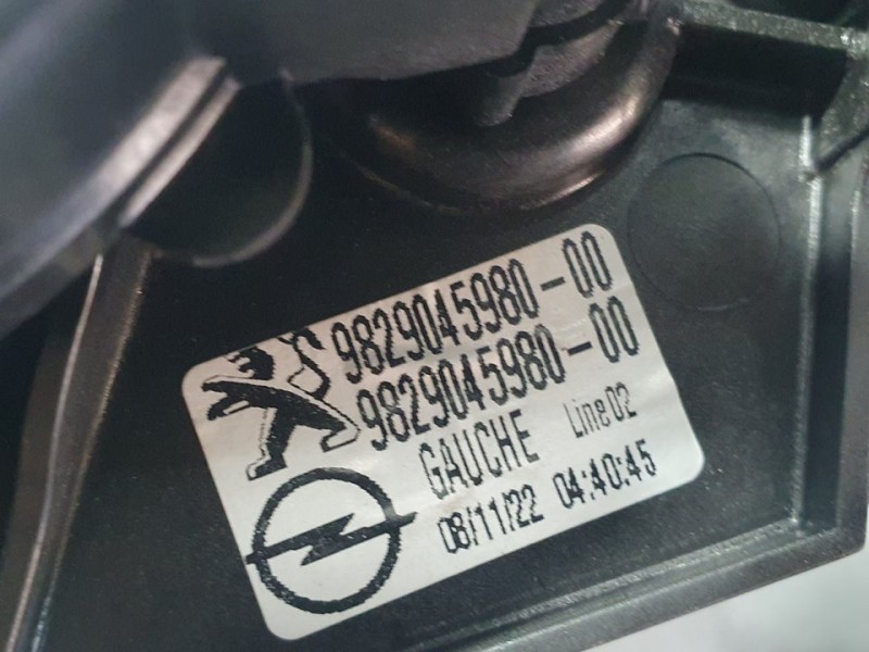 Recambio de elevalunas trasero izquierdo para opel corsa f edition referencia OEM IAM 9829045980  ELECTRICO 6 PINES