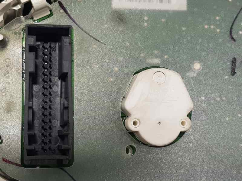 Recambio de cuadro instrumentos para ford ecosport titanium referencia OEM IAM FN1T10849AB  