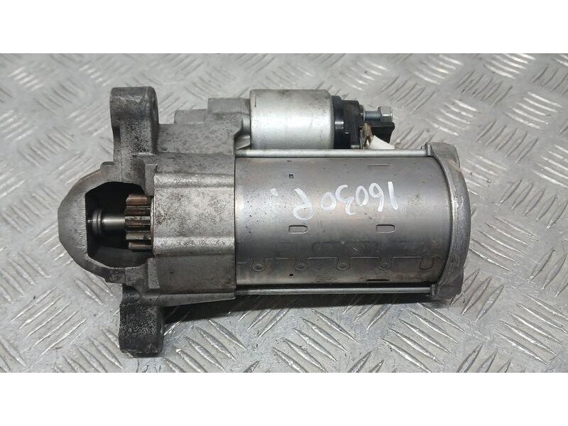 Recambio de motor arranque para peugeot boxer furgón l3h2 referencia OEM IAM 9826048080 BOSCH 0001174636
