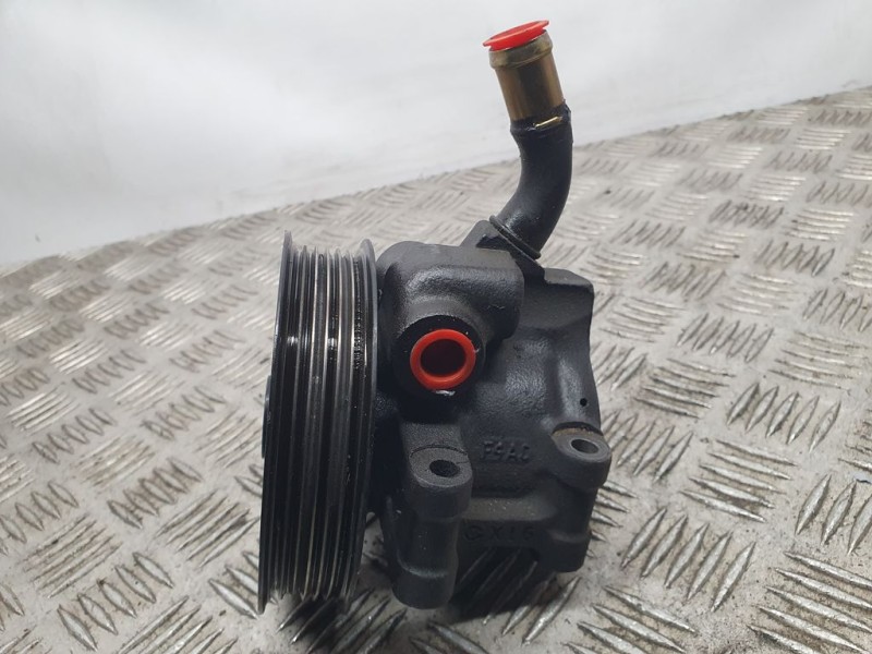 Recambio de bomba direccion para ford focus berlina (cak) ambiente referencia OEM IAM SIN REF  
