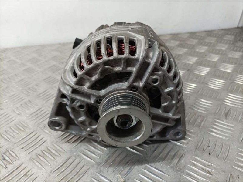Recambio de alternador para saab 9-3 berlina 2.2 tid vector referencia OEM IAM AI90221  