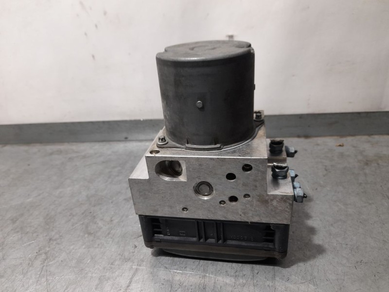 Recambio de abs para bmw x6 (e71) xdrive40d referencia OEM IAM 679828401  