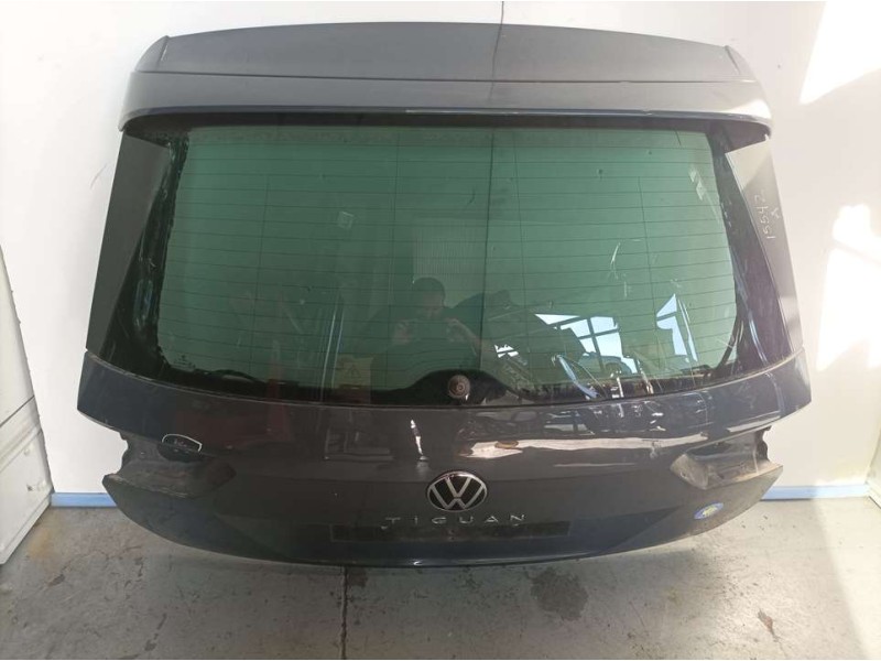 Recambio de porton trasero para volkswagen tiguan advance bmt referencia OEM IAM 5NA827025M  ROZADO