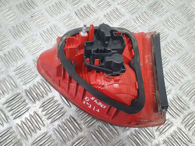 Recambio de piloto trasero izquierdo para seat exeo berlina (3r2) reference referencia OEM IAM 89393449  INTERIOR