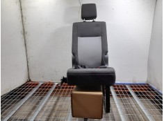 Recambio de asiento trasero derecho para toyota hi-ace referencia OEM IAM  RECLINABLE 4ª FILA TOCADO