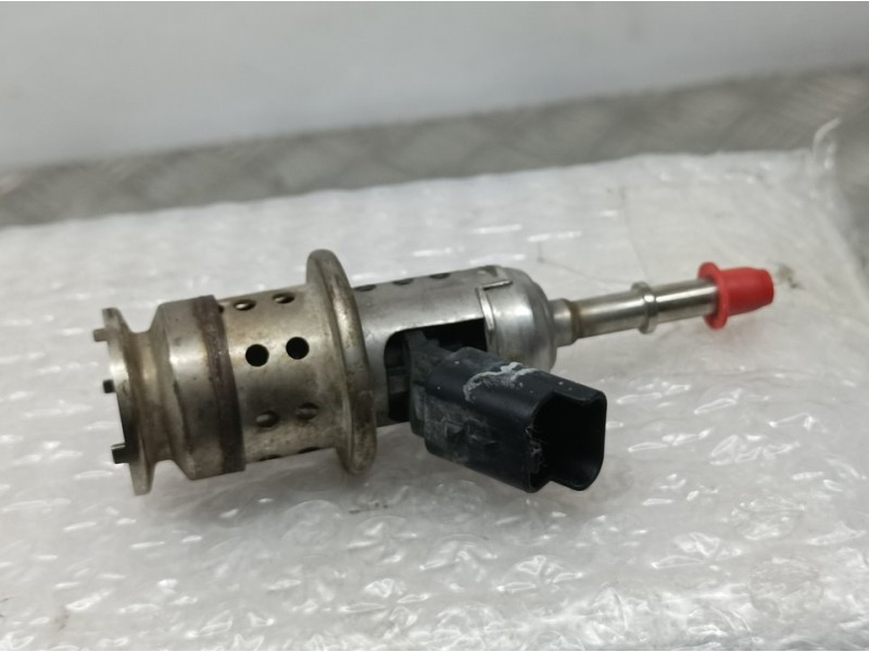 Recambio de inyector adblue para peugeot boxer furgón 328 l1h1 standart bluehdi 110 referencia OEM IAM 9801187080  