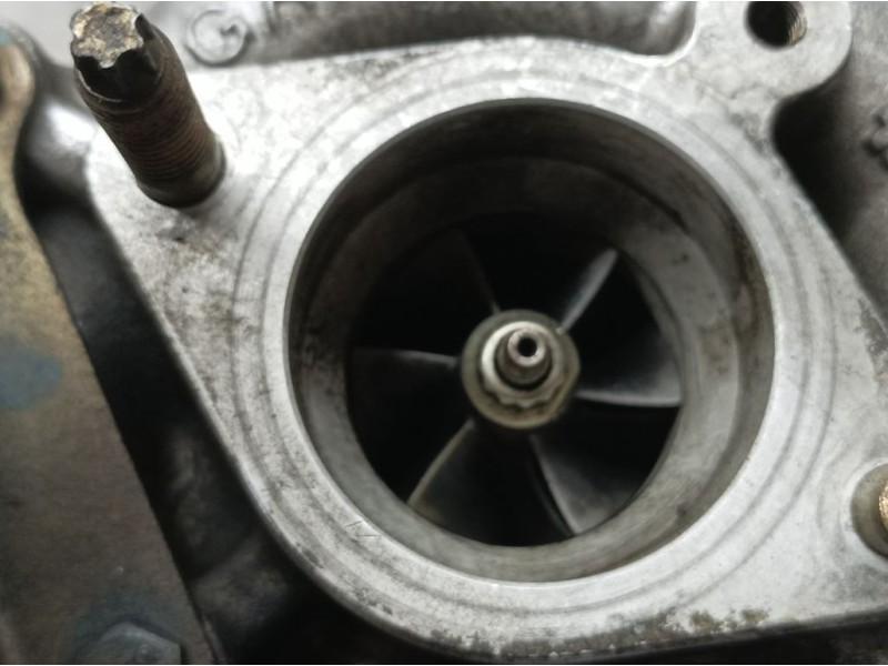 Recambio de turbocompresor para nissan almera tino (v10m) 2.2 dci diesel cat referencia OEM IAM 144115M300 GT1549 GARRETT