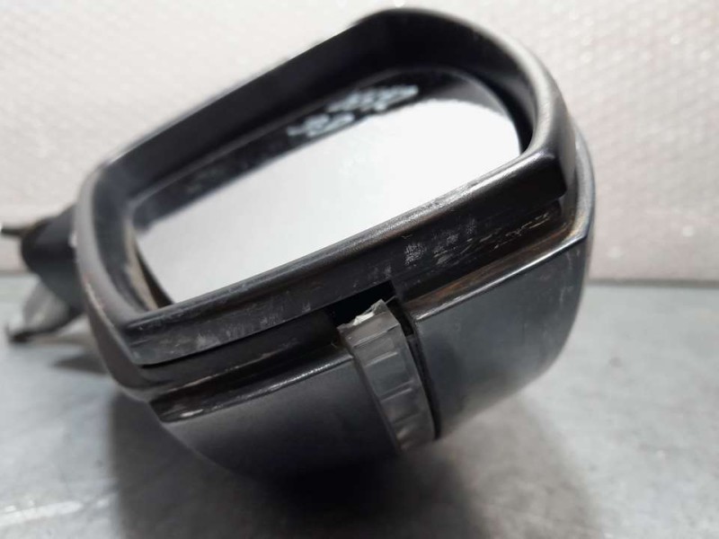 Recambio de retrovisor derecho para volkswagen tiguan advance bmt referencia OEM IAM 5NB857508S 13 CABLES Y 2 CABLES ELECTRICO Y