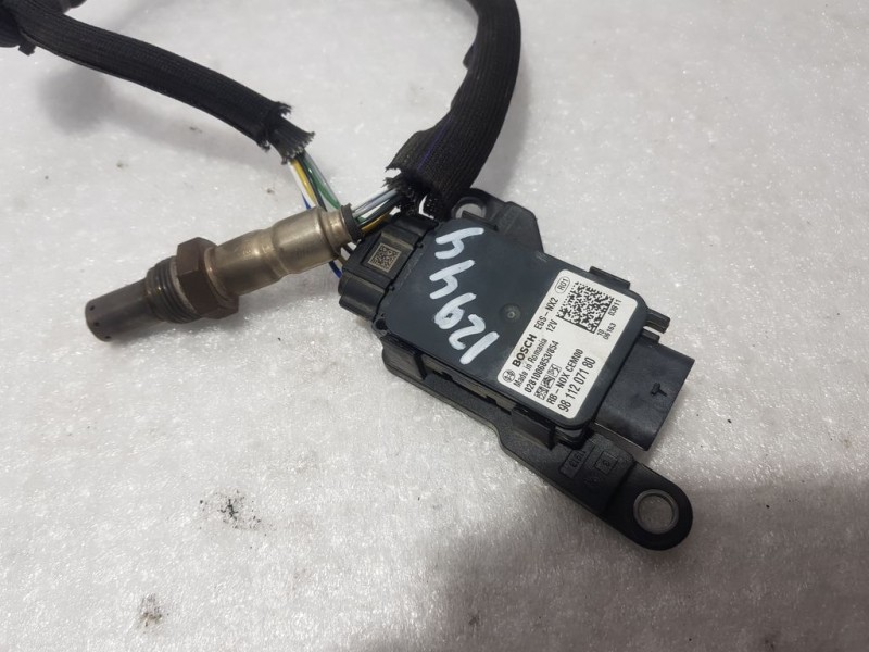 Recambio de sonda lambda para peugeot 308 allure referencia OEM IAM 9811207180 0281006853854 BOSCH