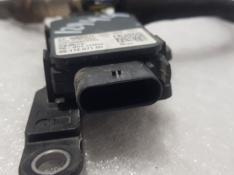 Recambio de sonda lambda para peugeot 308 allure referencia OEM IAM 9811207180 0281006853854 BOSCH