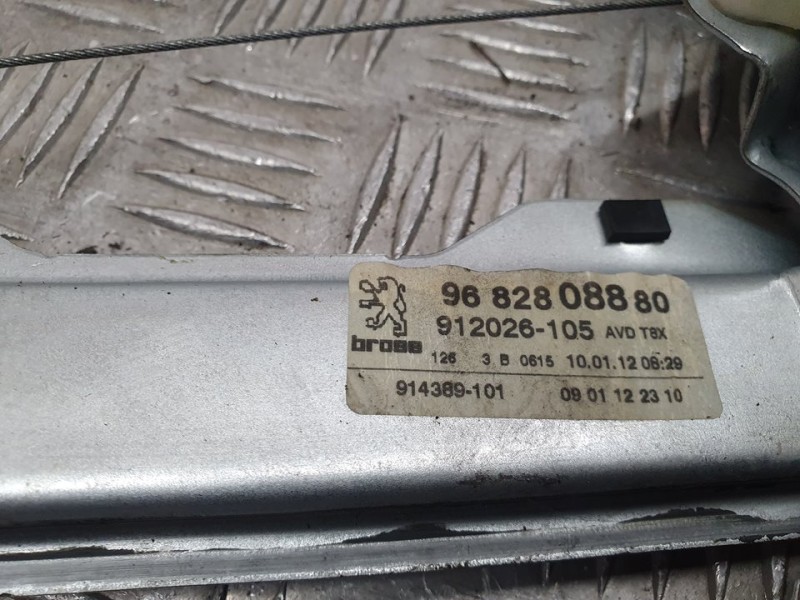 Recambio de elevalunas delantero derecho para peugeot 5008 active referencia OEM IAM 9682808880 912026105 BROSE ELECTRICO 6 PINE