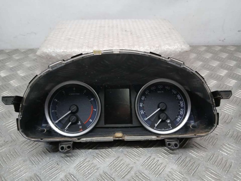 Recambio de cuadro instrumentos para toyota auris active referencia OEM IAM 838000Z61  