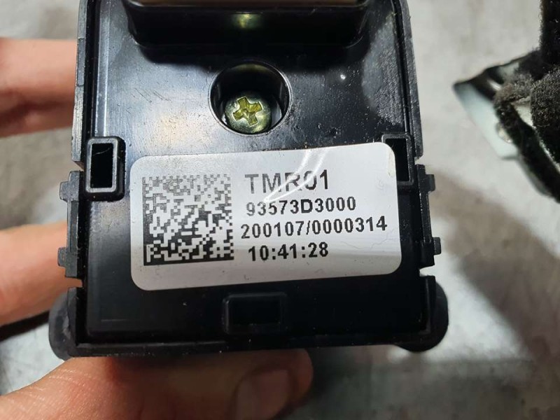 Recambio de mando retrovisor para hyundai tucson n-line lite 2wd referencia OEM IAM 93573D3000  