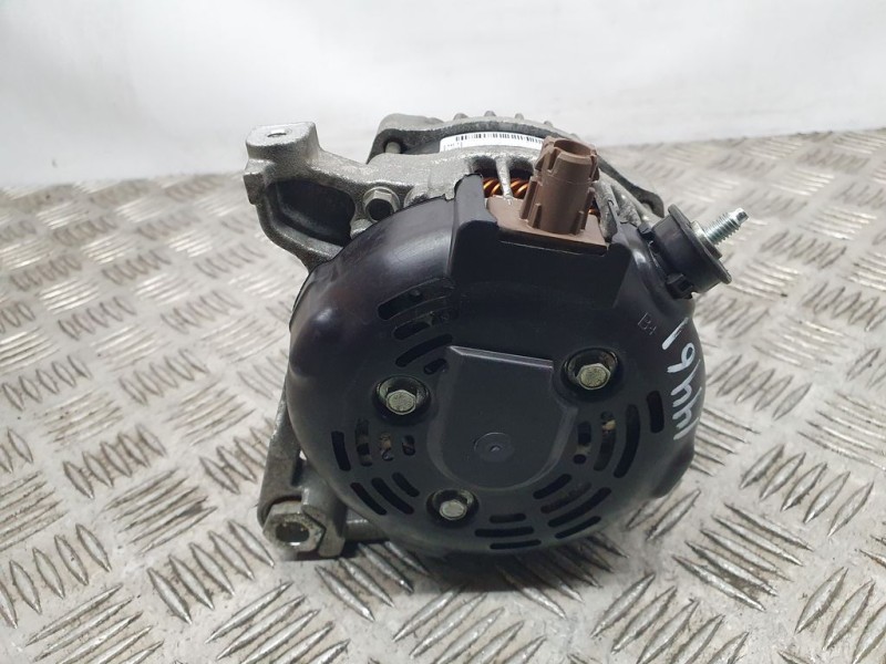 Recambio de alternador para toyota auris active referencia OEM IAM 27060ON1010 MS1042113130 DENSO