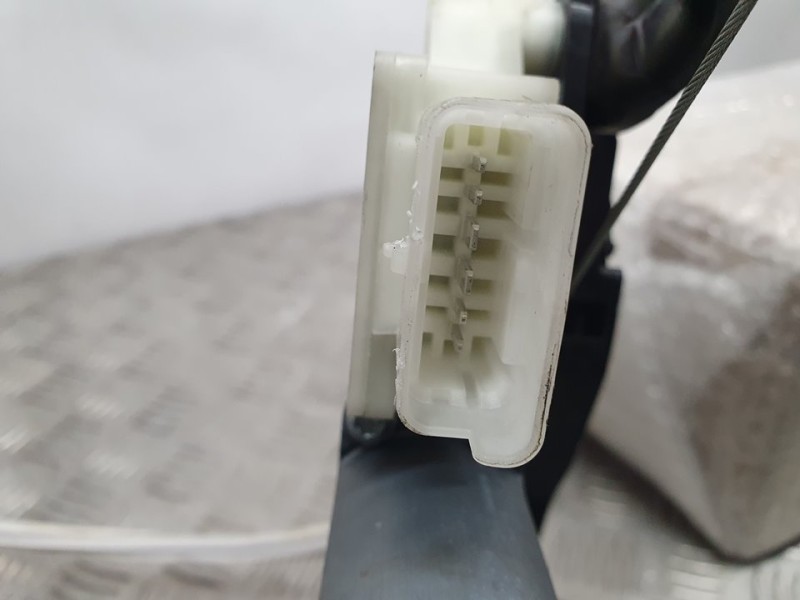 Recambio de elevalunas delantero izquierdo para peugeot 308 active bussines referencia OEM IAM 122424  ELECTRICO 6 PINES