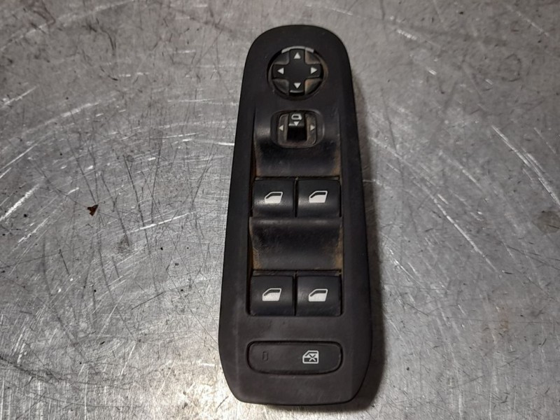 Recambio de mando elevalunas delantero izquierdo para peugeot 308 style referencia OEM IAM 96788264ZD  