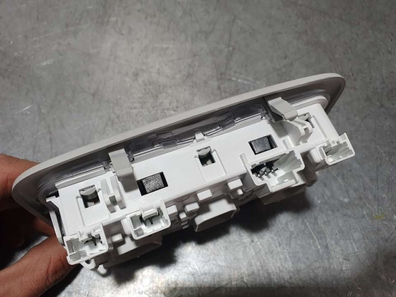 Recambio de luz interior para citroën c4 feel pack referencia OEM IAM 96781444UW  TRASERA