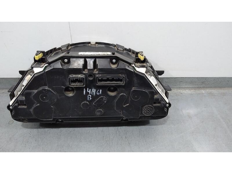 Recambio de cuadro instrumentos para toyota auris active referencia OEM IAM 838000zv82 a2c31789200 